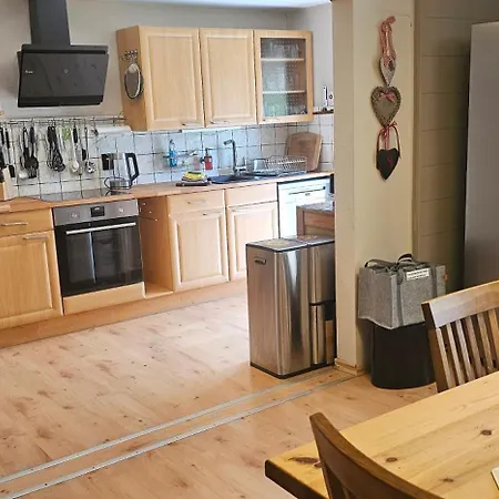 Apartment Zwei 4 Sterne Ferienwohnungen Zum Mensfelder Kopf Und Idylle, 5 Km Von Limburg An Der Lahn Mensfelden