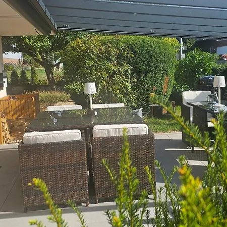 Zwei 4 Sterne Ferienwohnungen Zum Mensfelder Kopf Und Idylle, 5 Km Von Limburg An Der Lahn Apartment