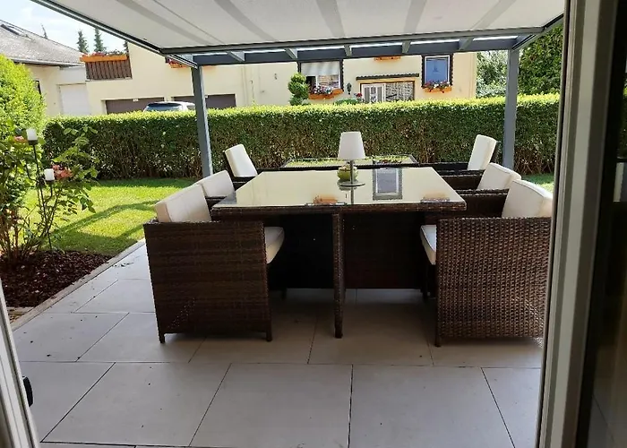 Ferienhaus Mit Zwei Separaten 4 Sterne Wohnungen Bei Limburg 아파트