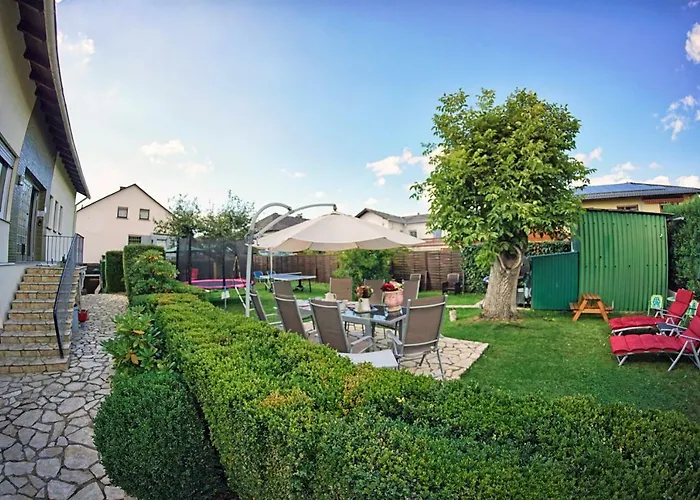 Ferienhaus Mit Zwei Separaten 4 Sterne Wohnungen Bei Limburg *